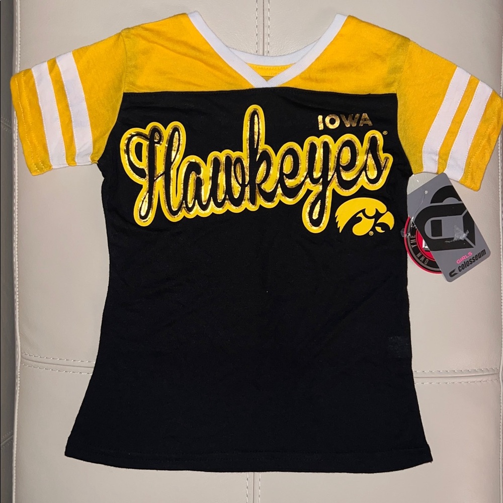 Colosseum Girls Iowa Hawkeyes Short Sleeve Tee, Size: XS